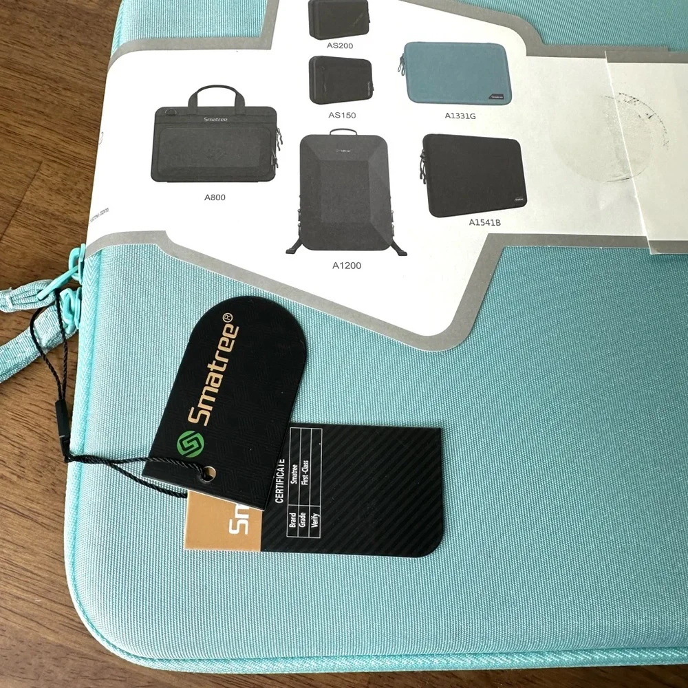 Smatree A1331G Hardshell Laptop case, NWT 13.3” blue/green color, anti water